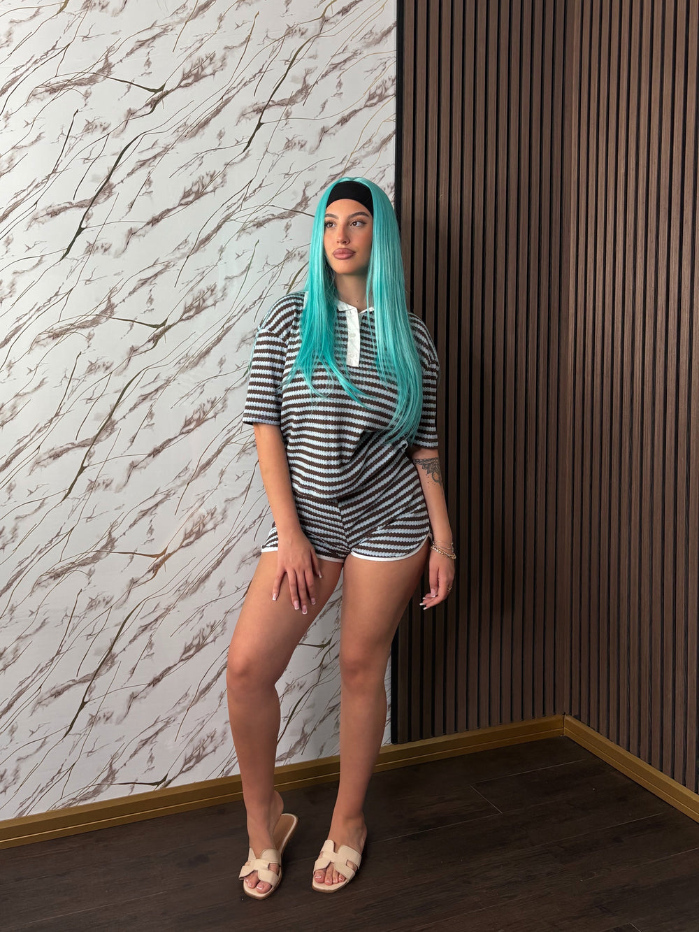 Completo “Rimini” – Polo e Shorts a Righe in Maglia Traforata
