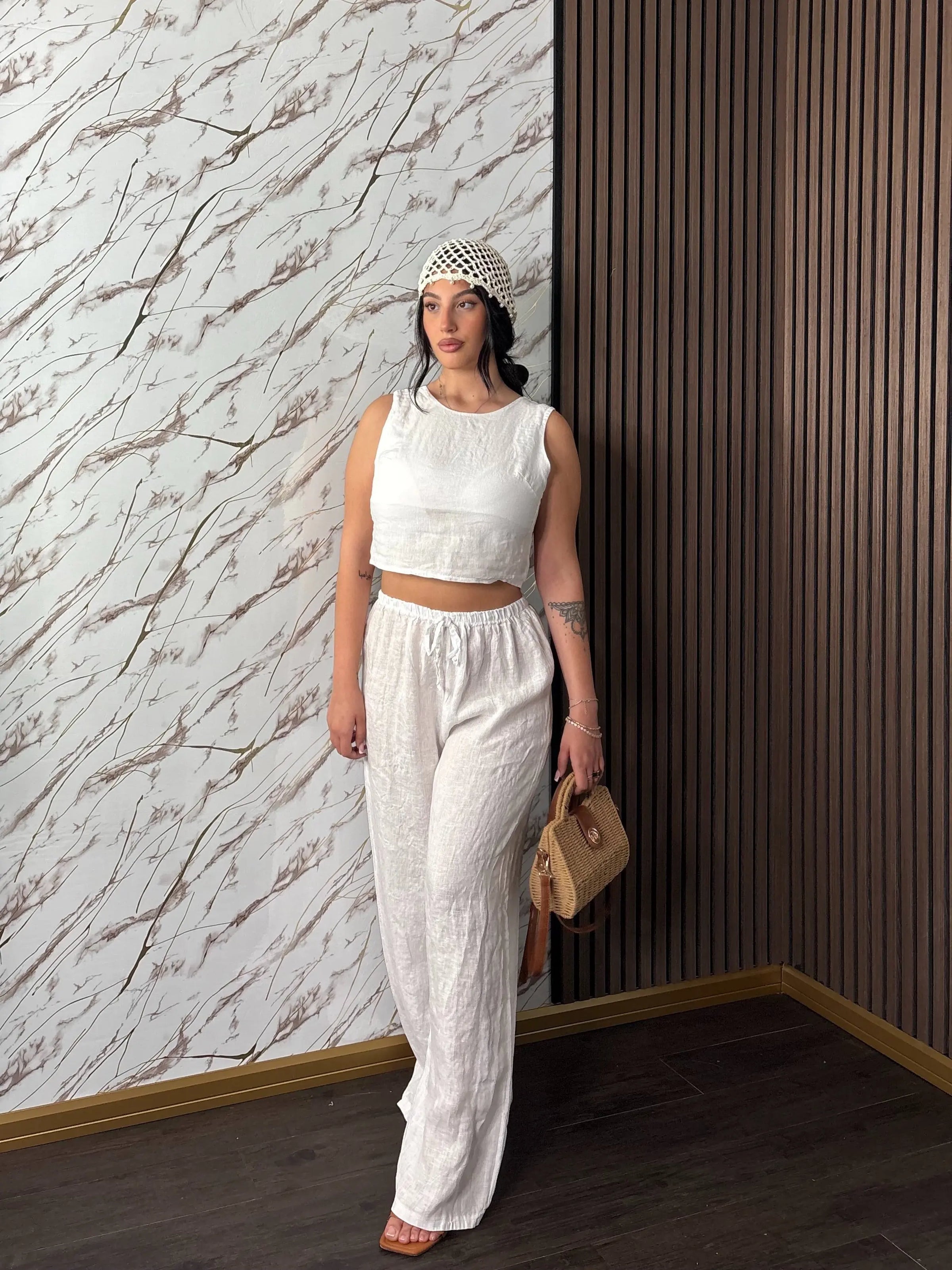 Completo “Otranto” – Top Crop e Pantalone Palazzo in Lino Bianco
