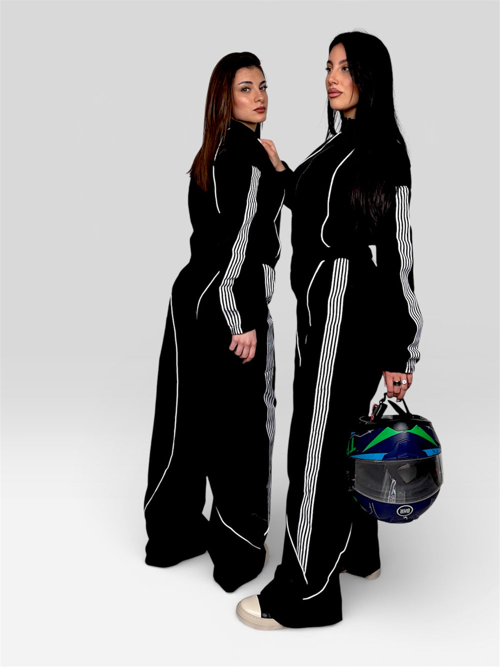 Completo Black Line